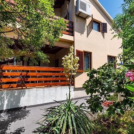 Vacation House Anna Karlobag Zewnętrze zdjęcie