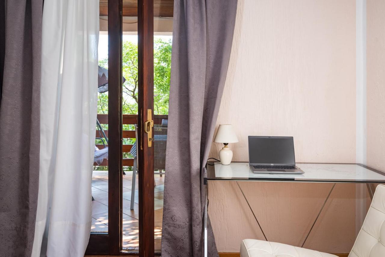 Vacation House Anna Karlobag Zewnętrze zdjęcie