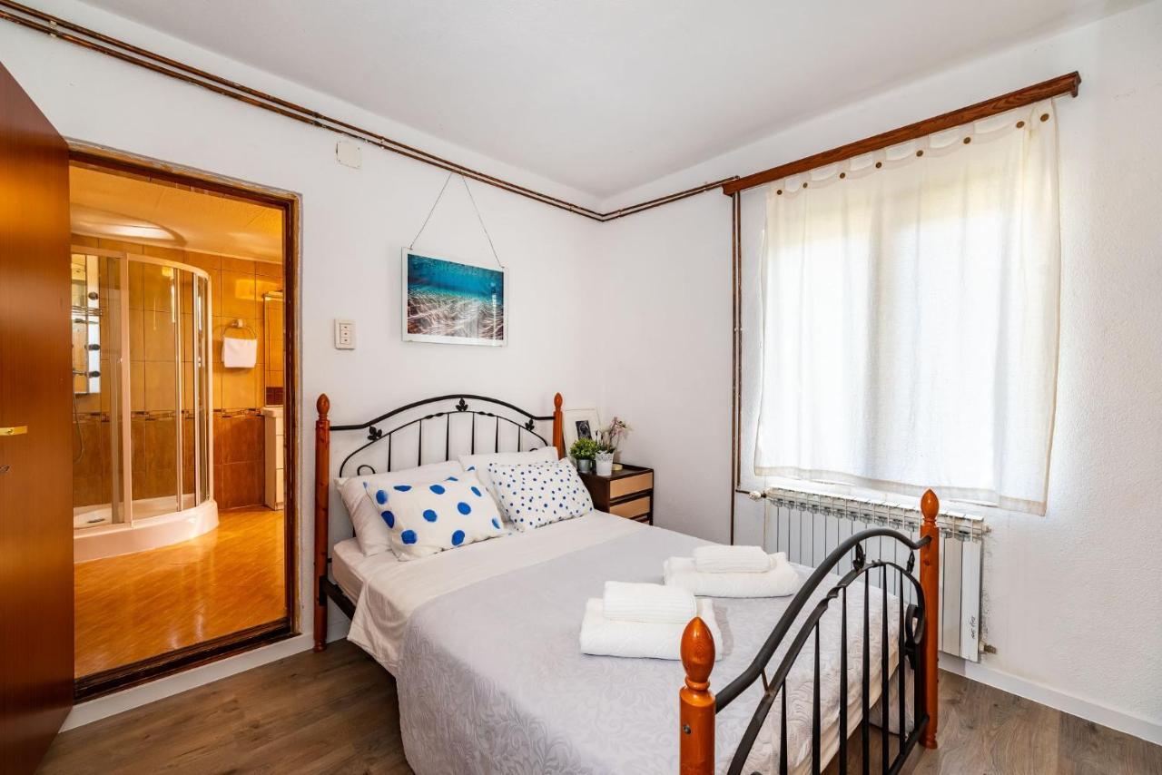 Vacation House Anna Karlobag Zewnętrze zdjęcie